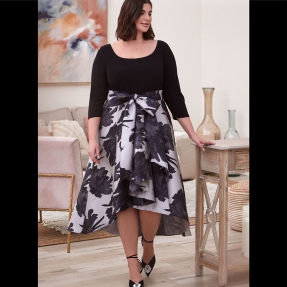 Laura High Low Dress - Picture 5 of 5